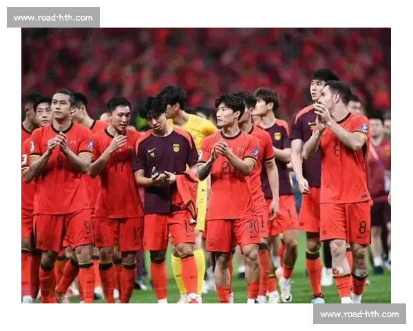 国足选帅开启年轻化转型，东亚杯启用过渡教练组