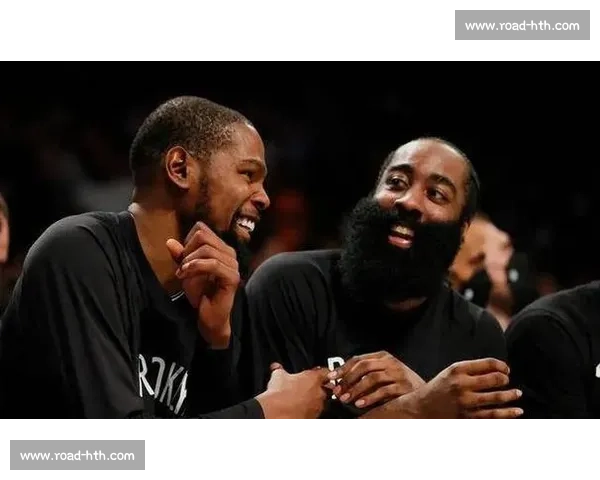 快船 5 换 1 交易杜兰特曝光！哈登力挺雷霆三少重聚，三巨头剑指总冠军