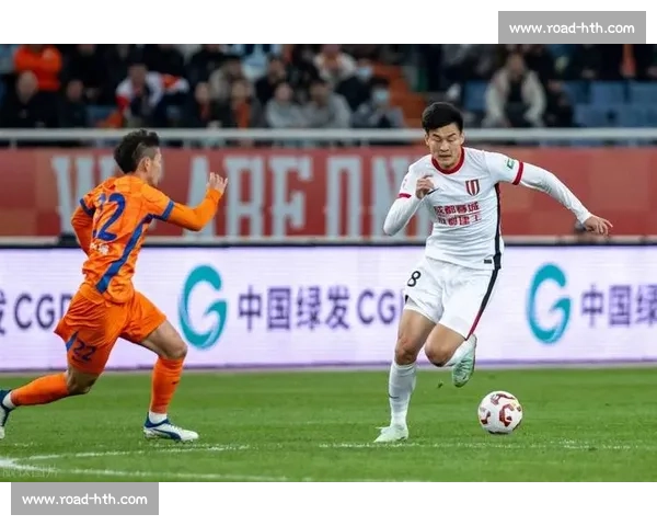 徐正源钦定韩鹏飞为防线核心；伤病潮加剧蓉城保级压力