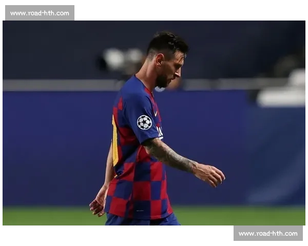 拉齐奥强硬驱逐训鹰师！露骨照片事件终落幕